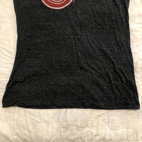 3/$25 ❥ NHL Detroit Red Wings Hockey Long-Sleeve Cotton Stretch Logo Tee XL - Picture 3 of 13